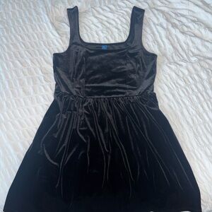 Elegant Black velvet Dress